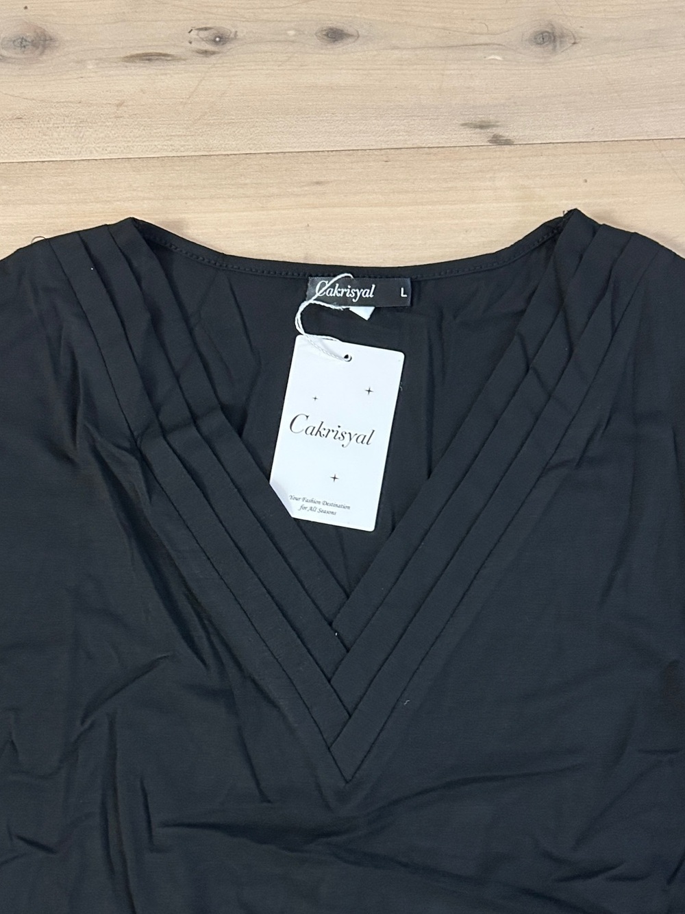 NWT Black V-Neck Top Cuffed Sleeves Stretchy Soft Large Comfy - Picture 7 of 9